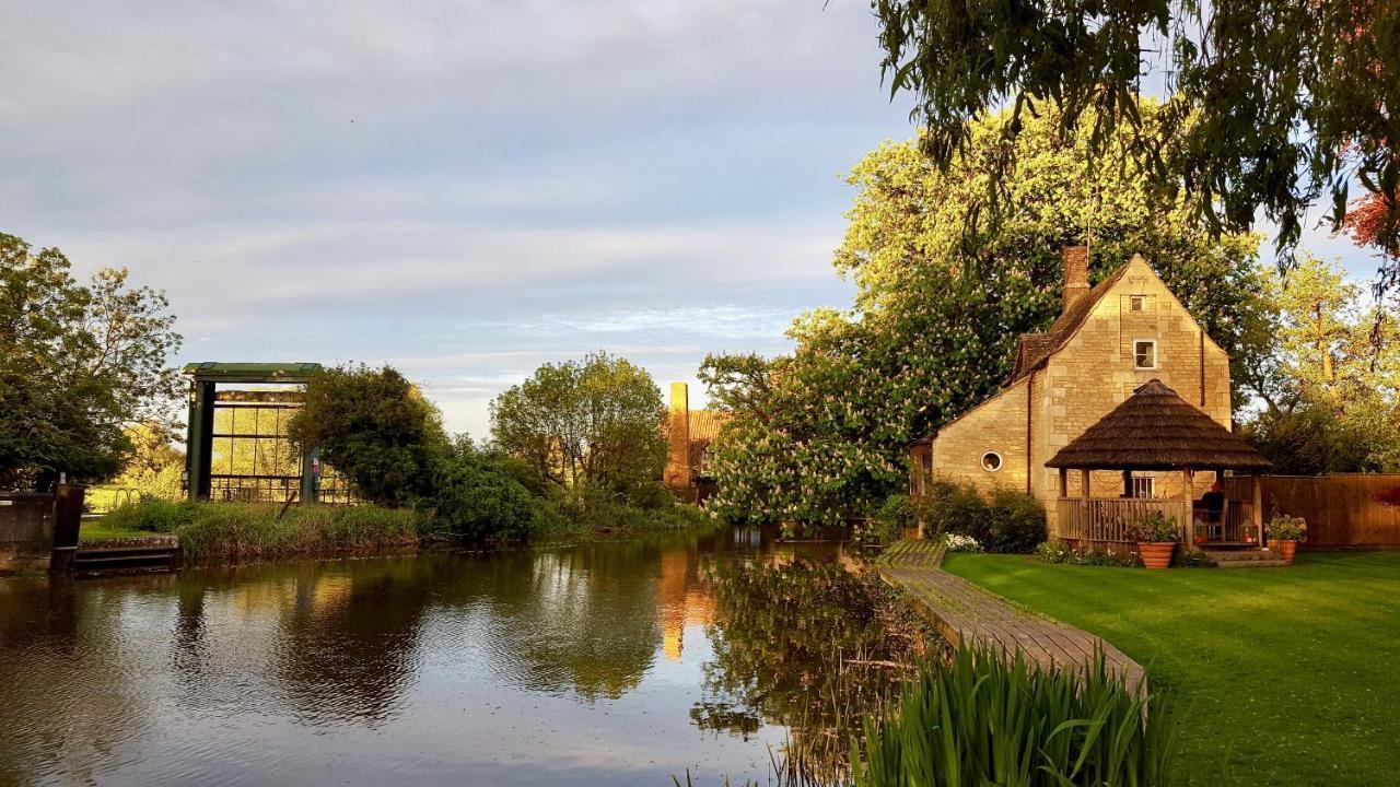 River Nene Cottages Water Newton Luaran gambar