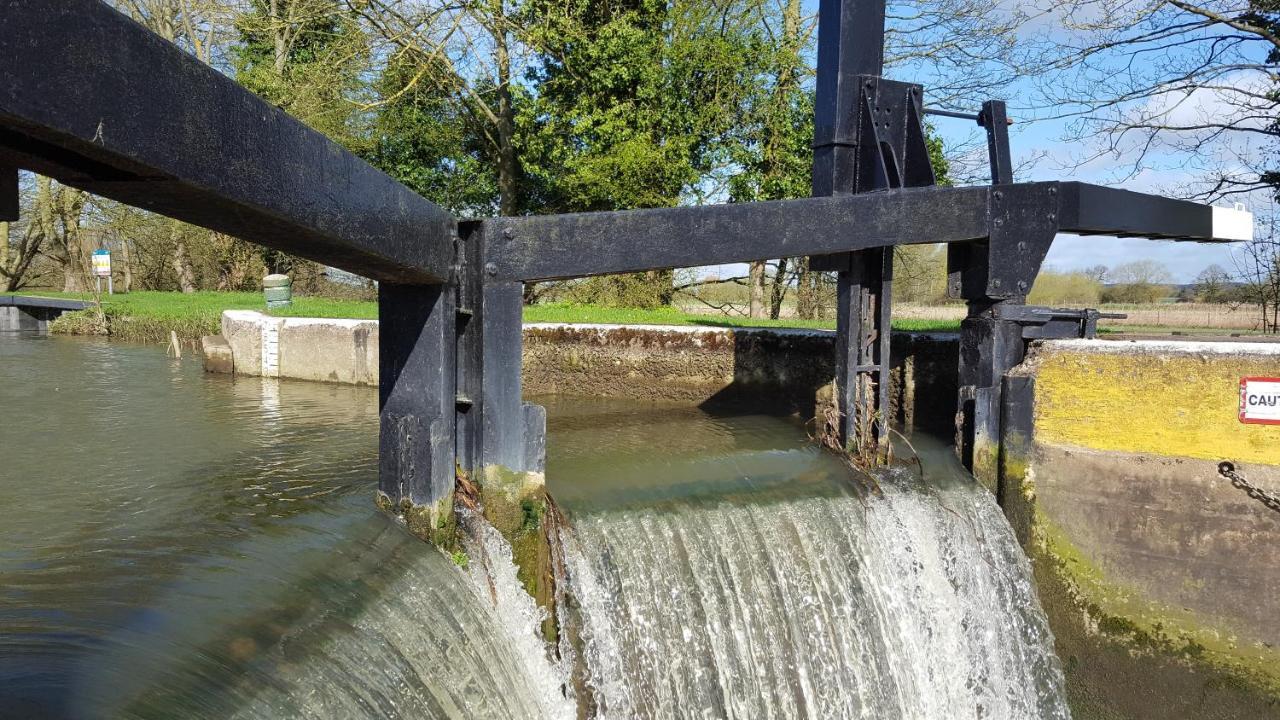 River Nene Cottages Water Newton Luaran gambar